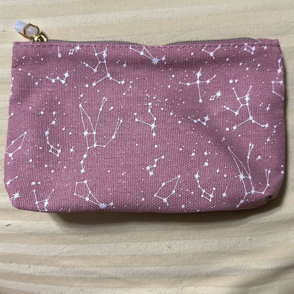 IPSY travel or cosmetic bag, tassle zipper pull NWOT